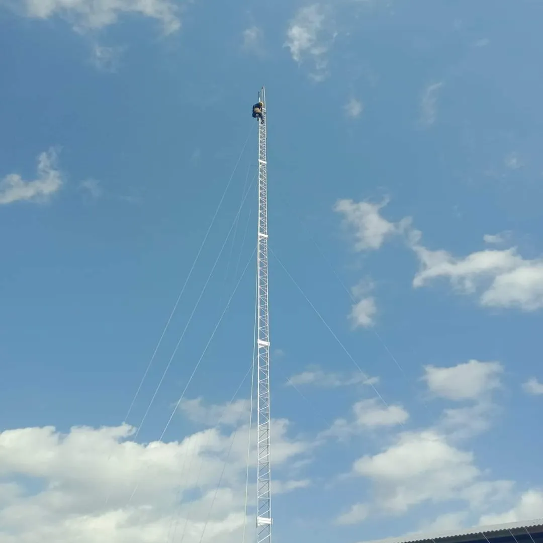 Tiang menara triangel