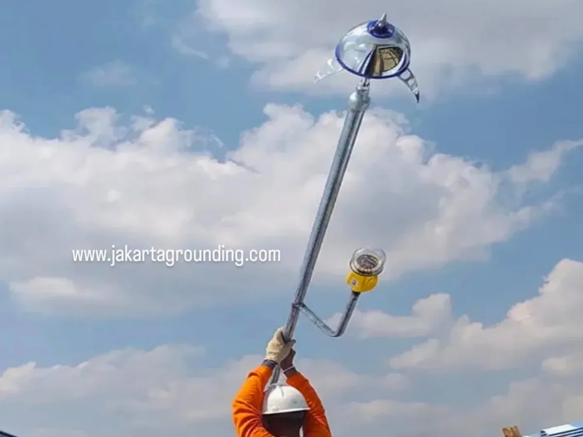Pemasangan penangkal petir elektrostatis Viking