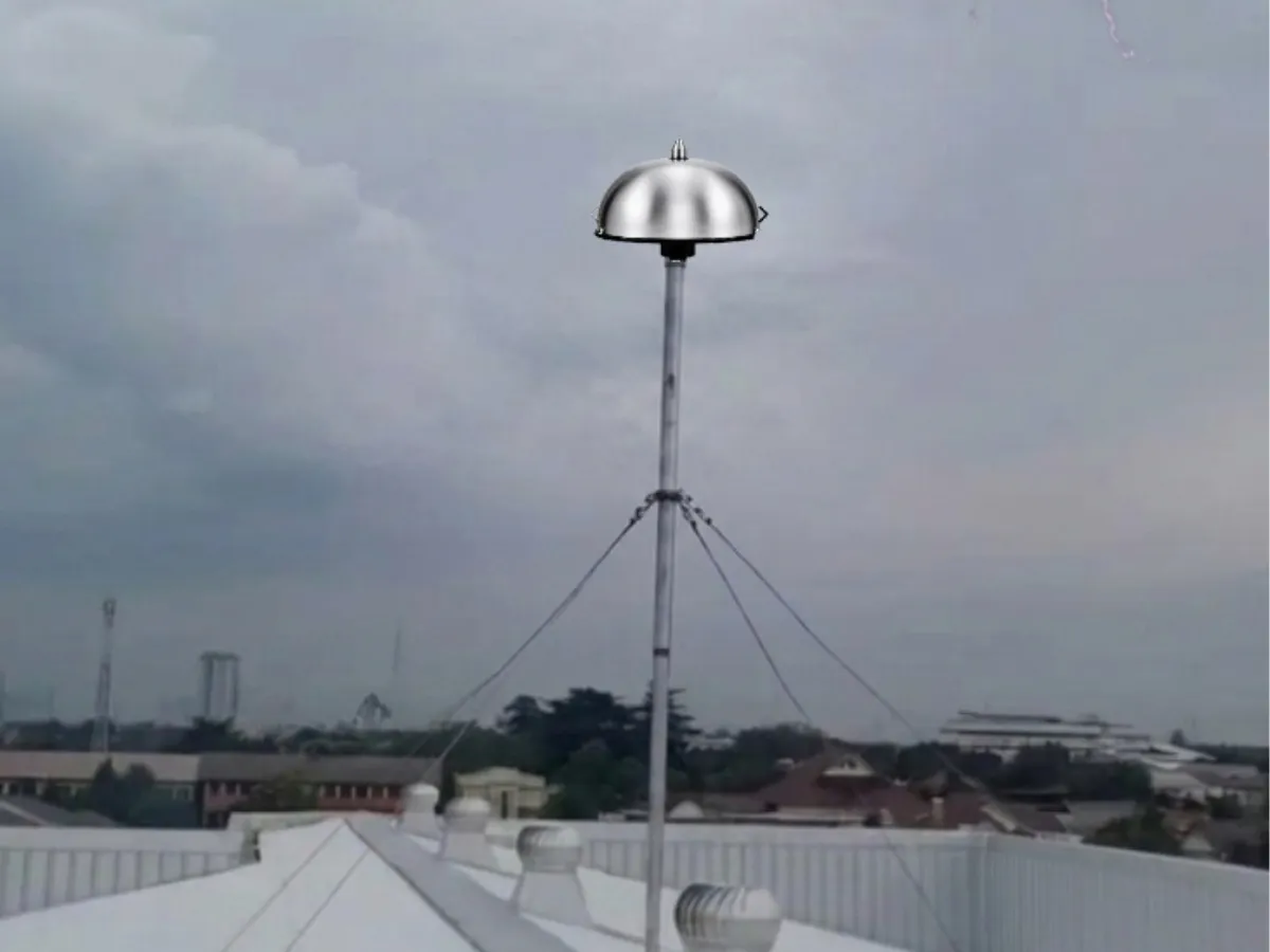 Pemasangan penangkal petir elektrostatis erico dipabrik