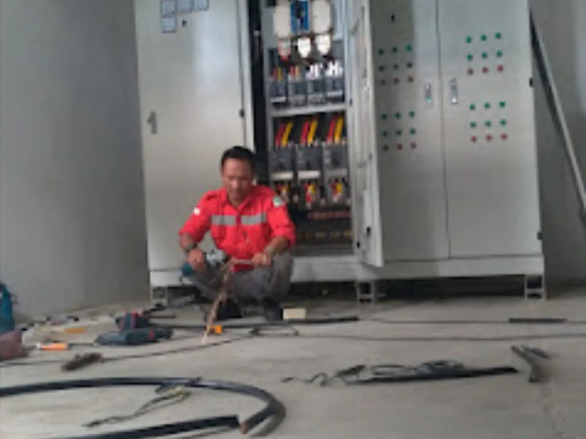perbaikan panel listrik